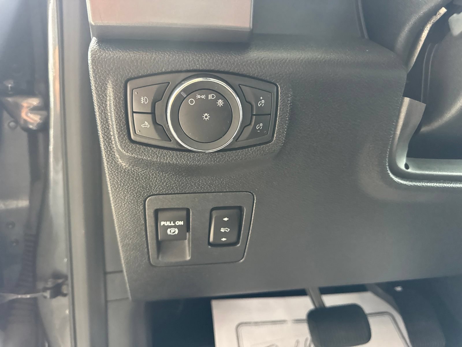 Certified 2019 Ford F150 XLT w/ Equipment Group 302A Luxury AWD/4WD image 28