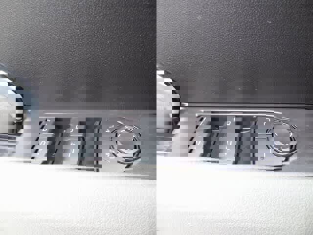 Used 2026 Chevrolet Colorado ZR2 w/ Technology Package image 17