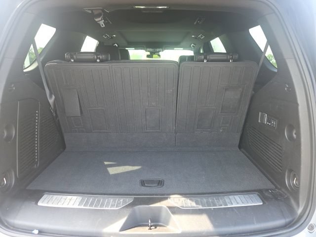 Used 2024 Chevrolet Tahoe Z71 w/ Luxury Package AWD/4WD image 12