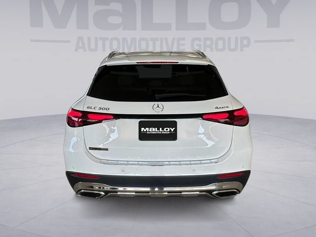 Used 2023 Mercedes-Benz GLC 300 4MATIC image 4