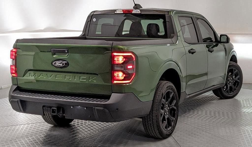 Certified 2025 Ford Maverick XLT w/ XLT Luxury Package AWD/4WD image 3