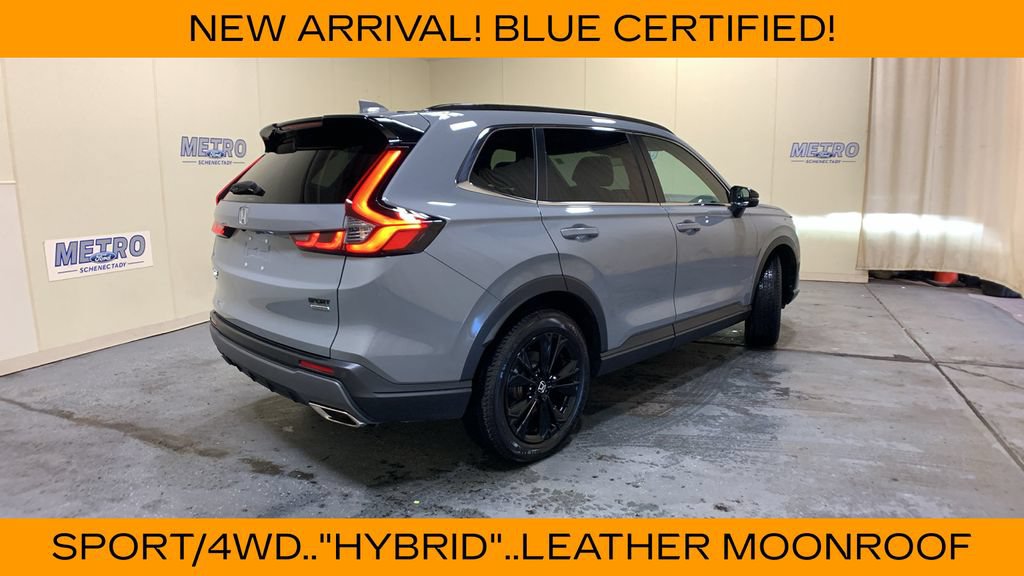 Used 2023 Honda CR-V Sport Touring image 3