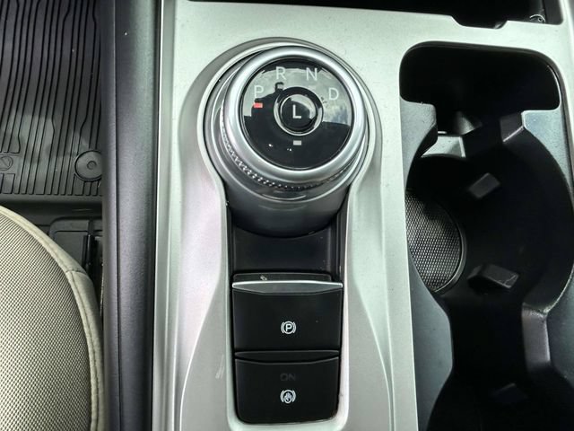Certified 2024 Ford Explorer 2WD image 23