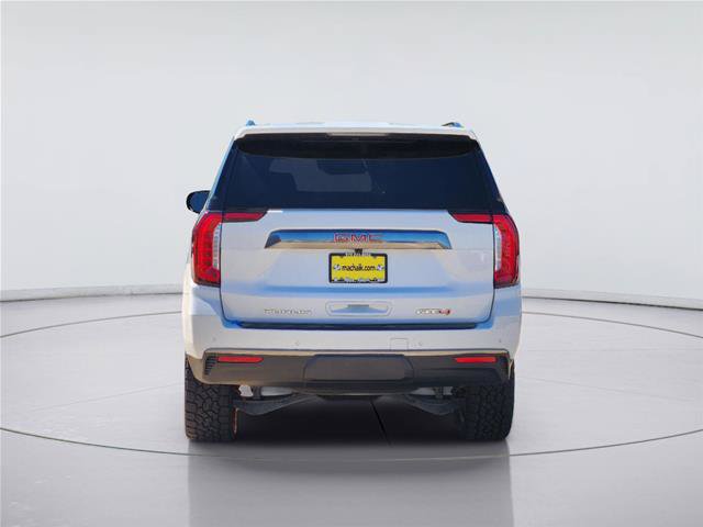 Used 2024 GMC Yukon AT4 w/ Technology Package AWD/4WD image 5