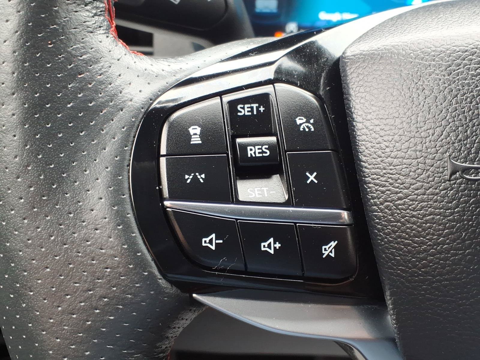 Certified 2026 Ford Explorer ST-Line AWD/4WD image 19