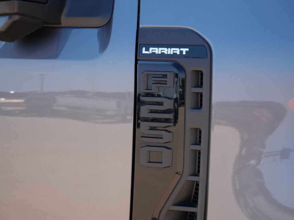 Certified 2023 Ford F250 Lariat w/ Lariat Ultimate Package AWD/4WD image 9