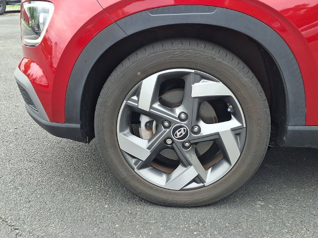 Used 2023 Hyundai Venue FWD image 34
