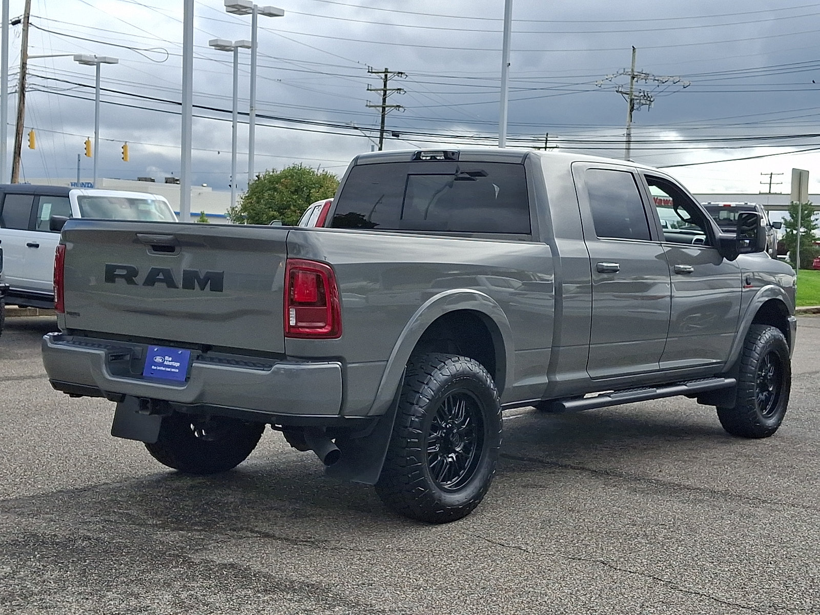 Used 2025 RAM 2500 Laramie w/ Night Edition AWD/4WD image 11