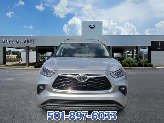 Used 2023 Toyota Highlander Limited FWD image 8