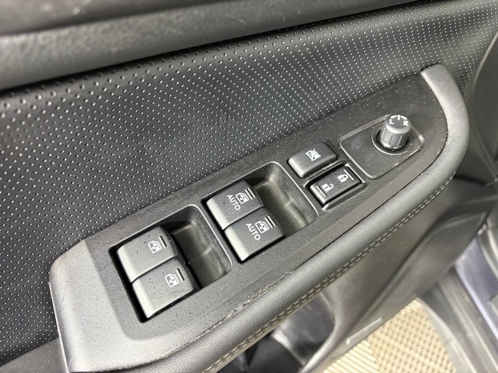 Used 2017 Subaru Outback 3.6R Limited image 13