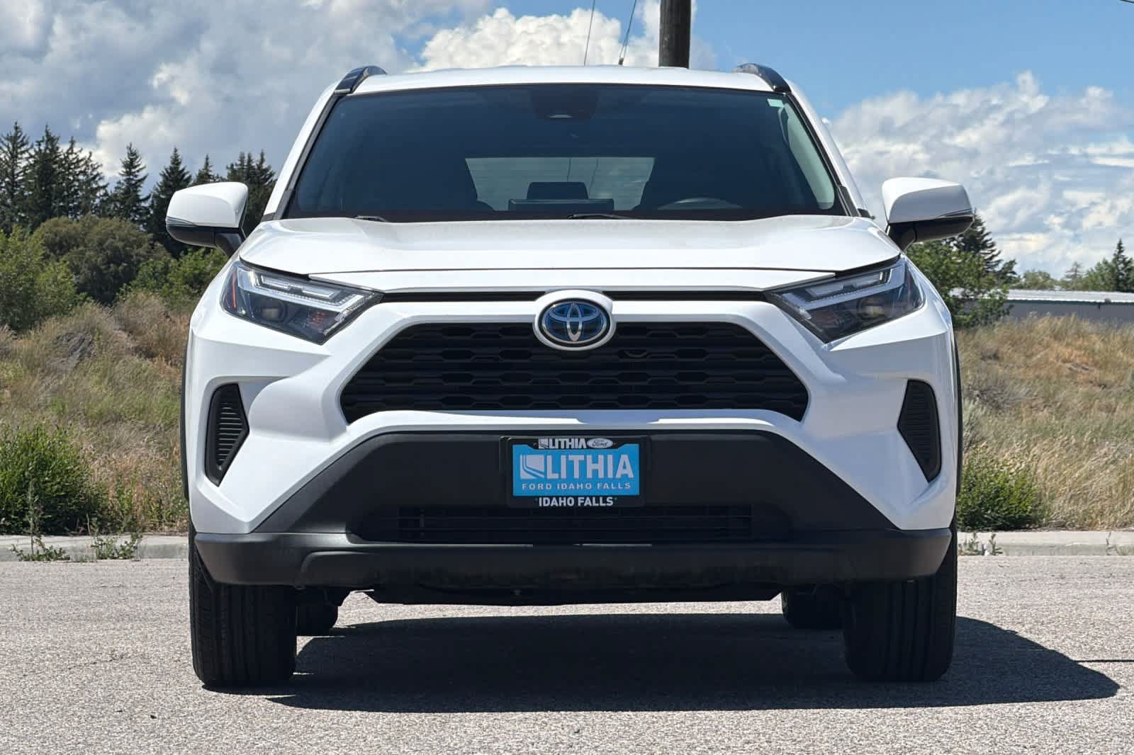 Used 2024 Toyota RAV4 XLE AWD/4WD image 10