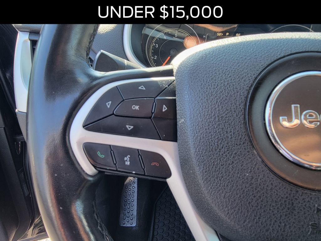 Used 2018 Jeep Cherokee Latitude Plus w/ Cold Weather Group AWD/4WD image 20