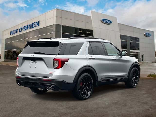 Certified 2024 Ford Explorer ST w/ Equipment Group 401A image 5