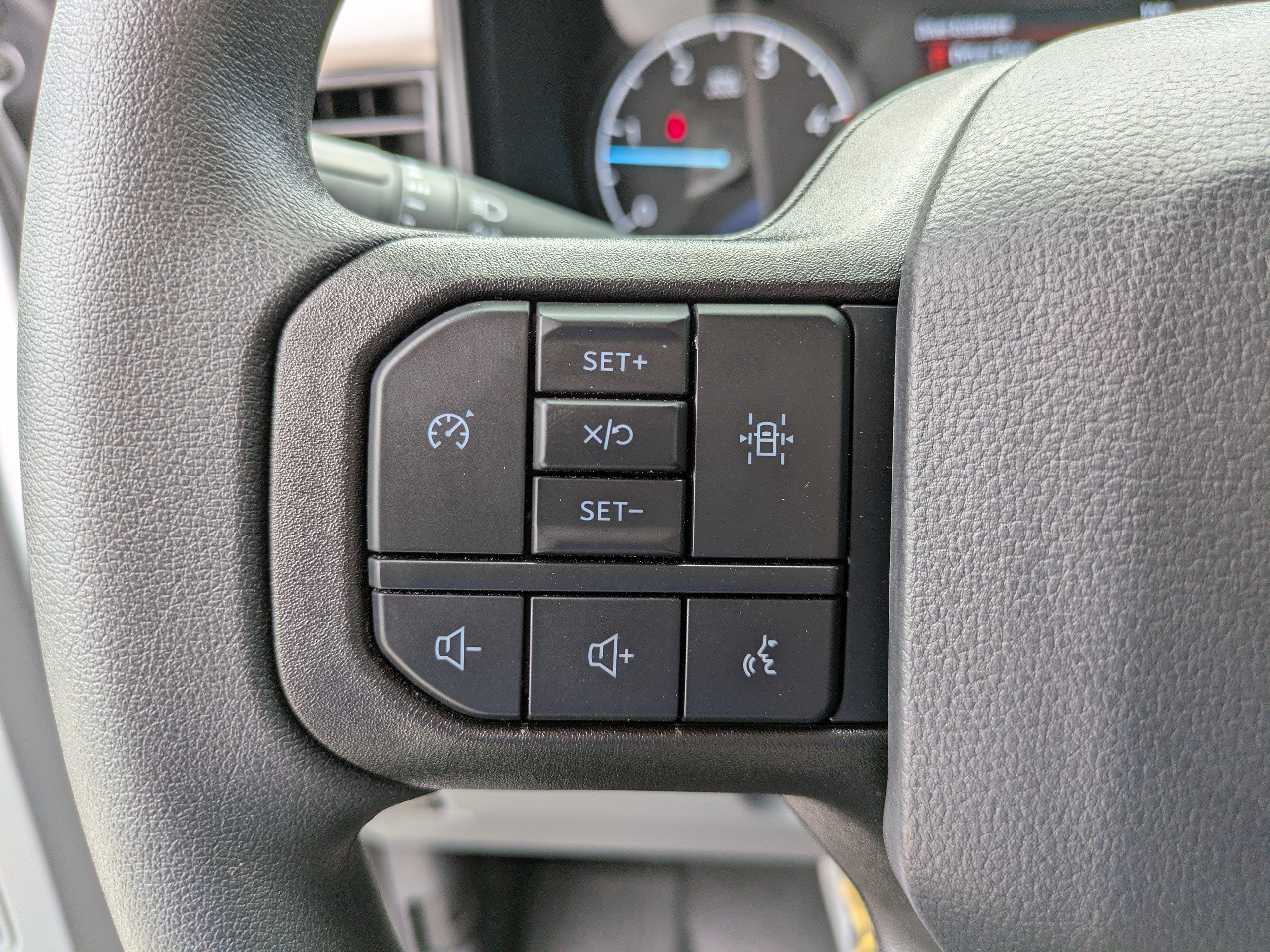 Certified 2024 Ford F550 4x4 Regular Cab Super Duty image 20