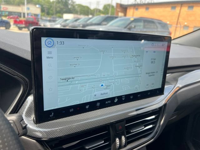 Certified 2025 Ford Escape ST-Line w/ Tech Pack #1 AWD/4WD image 13