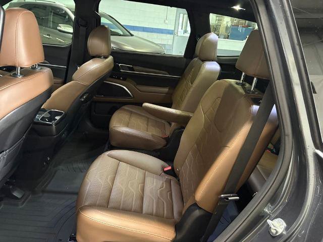 Used 2021 Kia Telluride SX w/ SX Prestige Package AWD/4WD image 27