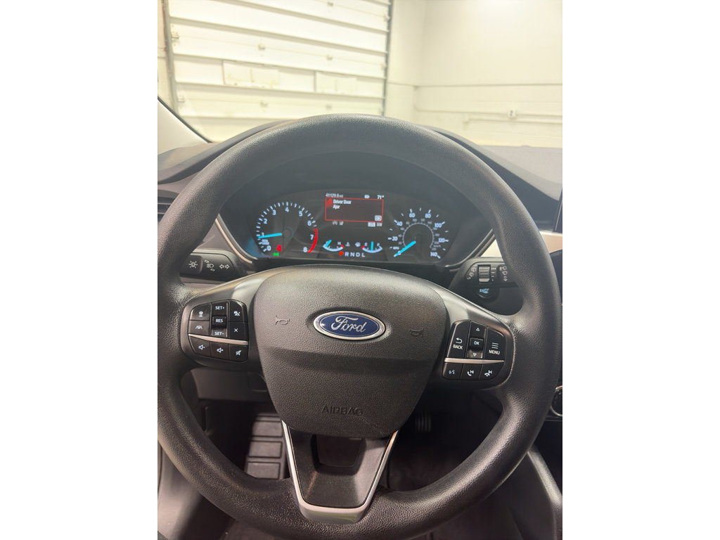 Certified 2022 Ford Escape SE FWD image 16
