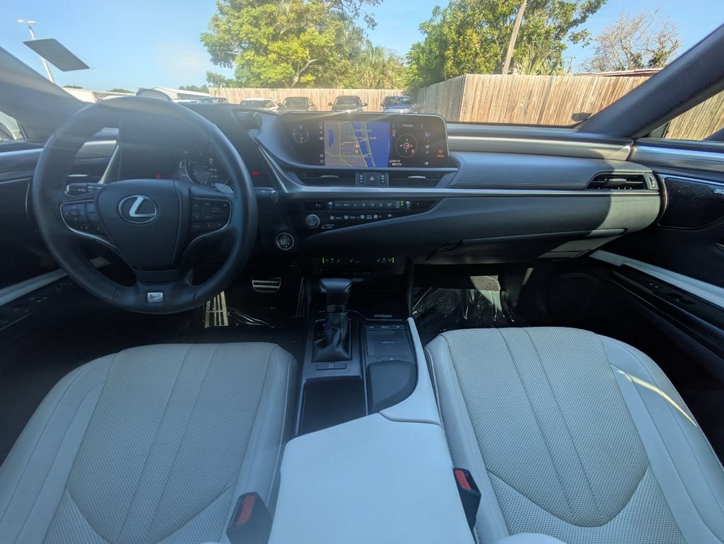 Used 2021 Lexus ES 350 F Sport w/ Special Edition FWD image 14