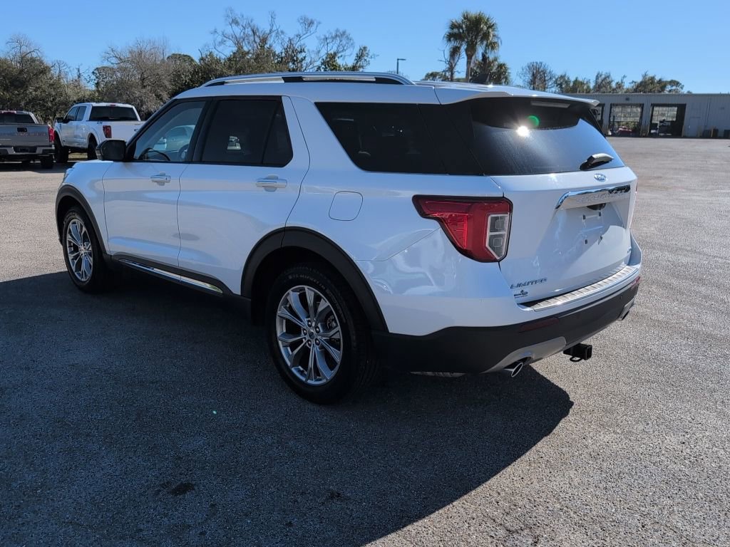 Certified 2021 Ford Explorer Limited w/ Equipment Group 301A image 5