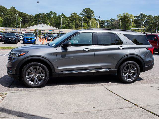 Certified 2025 Ford Explorer Active w/ Active Comfort Package AWD/4WD image 3