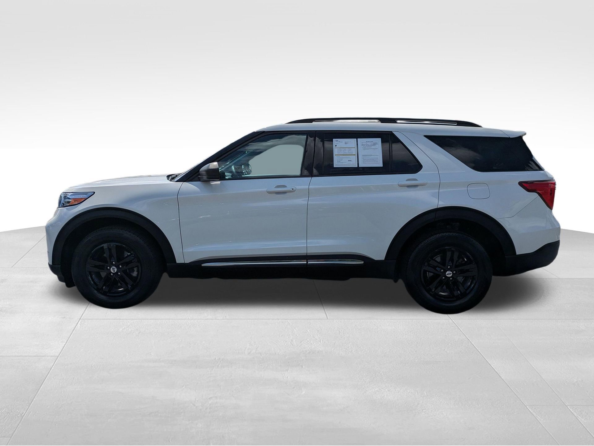 Certified 2023 Ford Explorer XLT AWD/4WD image 9