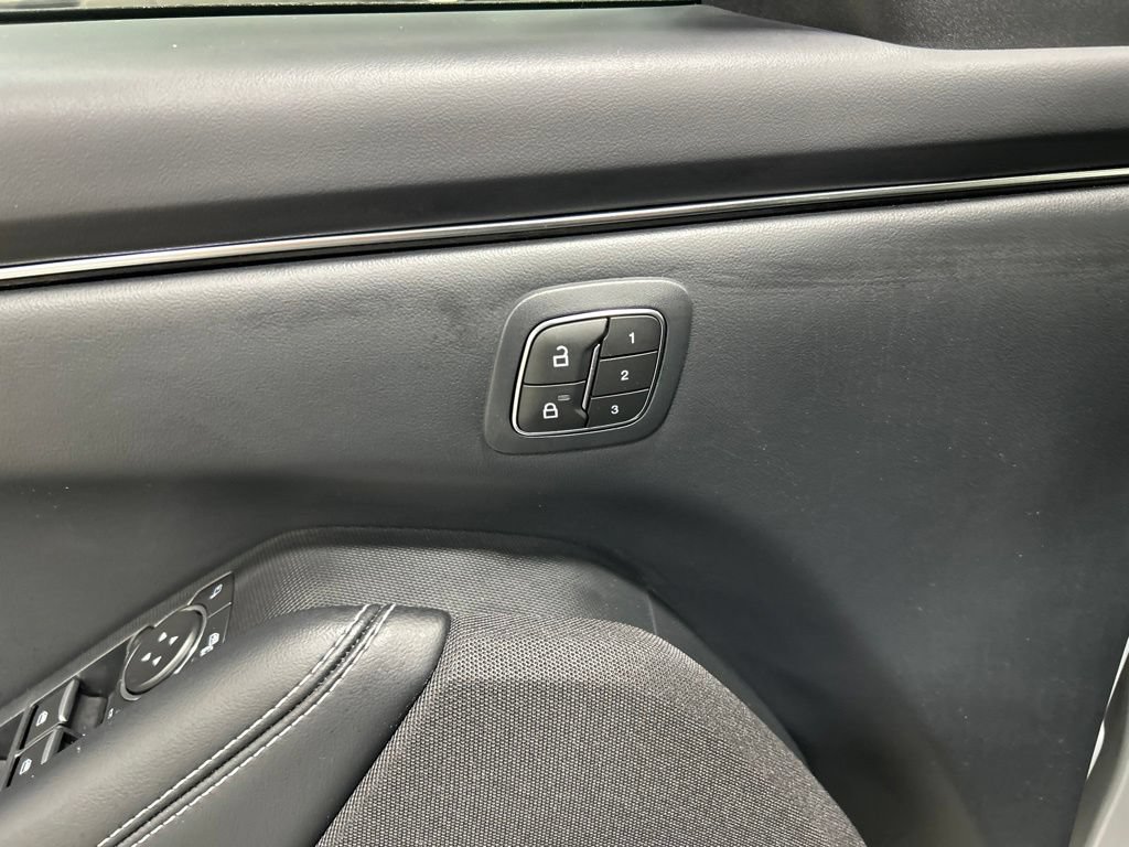 Certified 2022 Ford Mustang Mach-E Select w/ Comfort/Technology Package AWD/4WD image 15