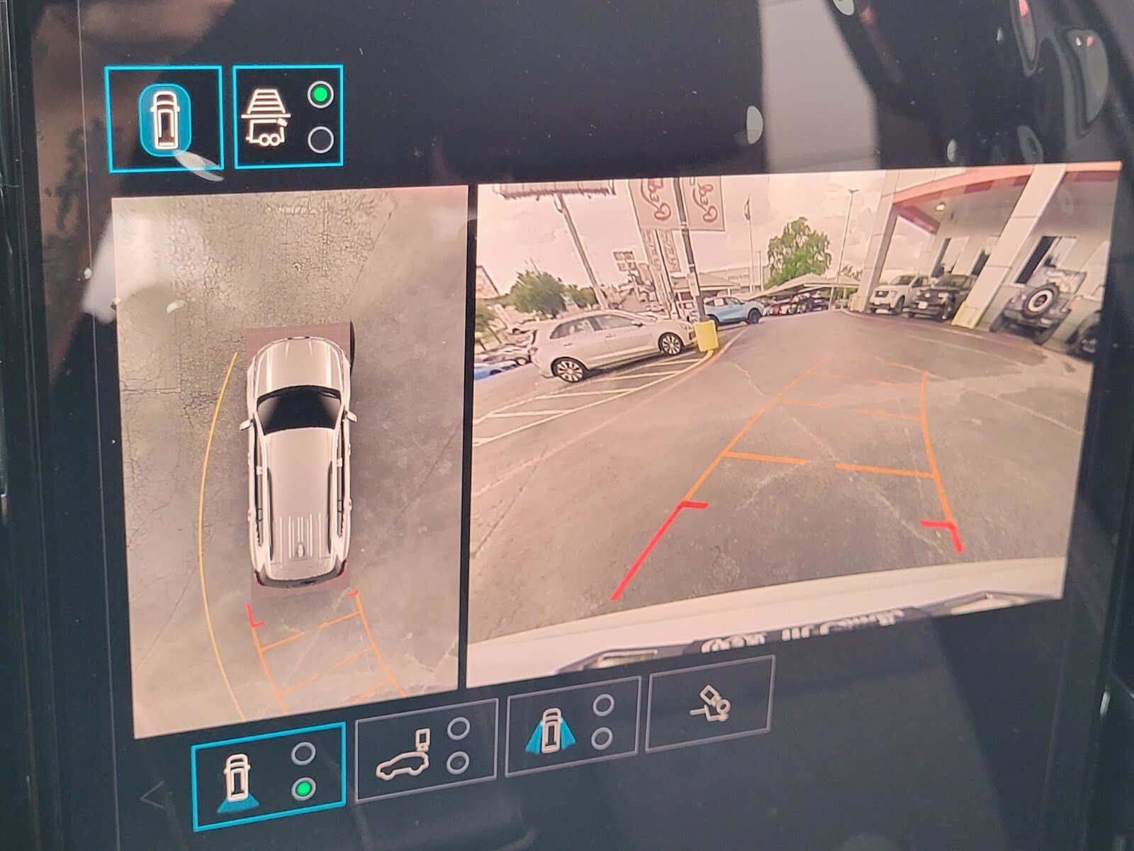 Used 2025 GMC Acadia Elevation FWD image 21