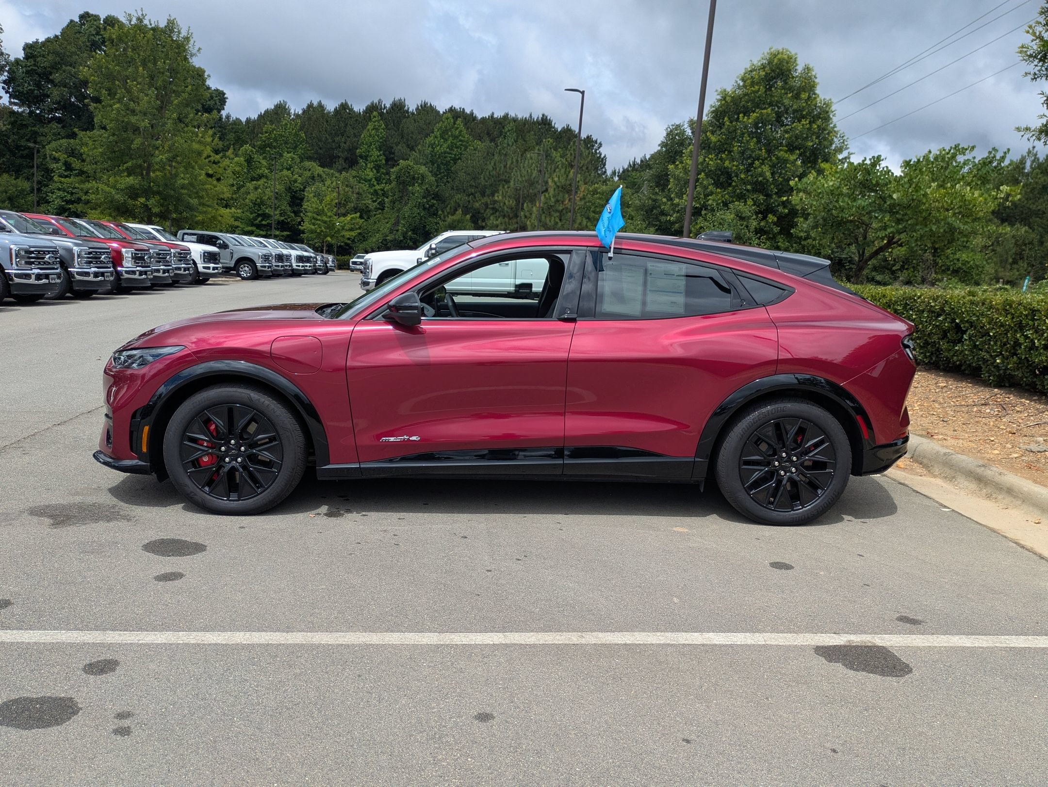 Certified 2025 Ford Mustang Mach-E Premium w/ Sport Appearance Package AWD/4WD image 7