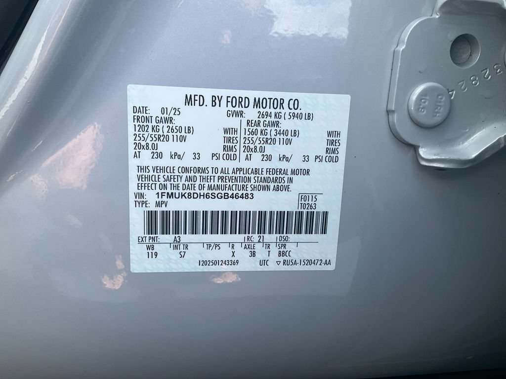 Certified 2025 Ford Explorer Active w/ Active Comfort Package AWD/4WD image 18