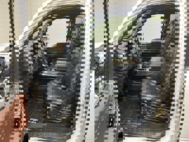 Certified 2023 Ford F150 Lariat w/ Equipment Group 502A High image 4