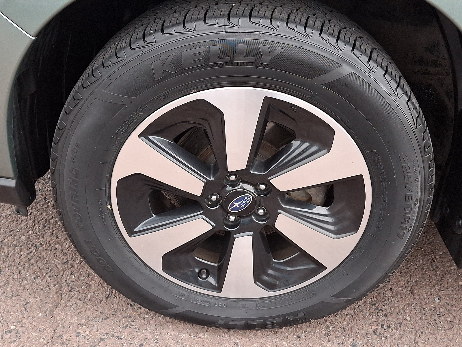 Used 2018 Subaru Forester 2.5i Premium w/ Protection Package #1 AWD/4WD image 28