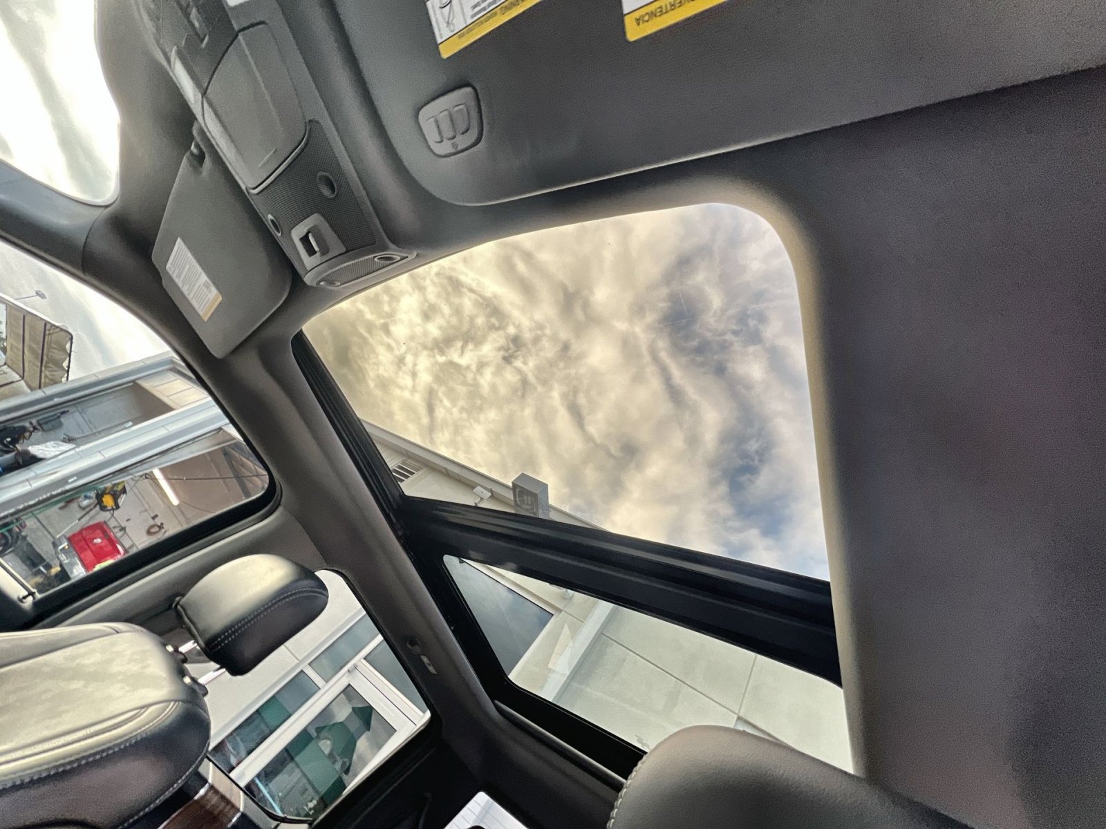 Certified 2020 Ford F150 Lariat w/ Equipment Group 502A Luxury image 24