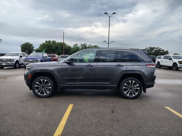 Used 2022 Jeep Grand Cherokee Overland AWD/4WD image 5