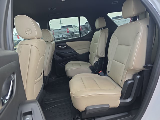 Used 2022 Chevrolet Traverse Premier FWD image 12
