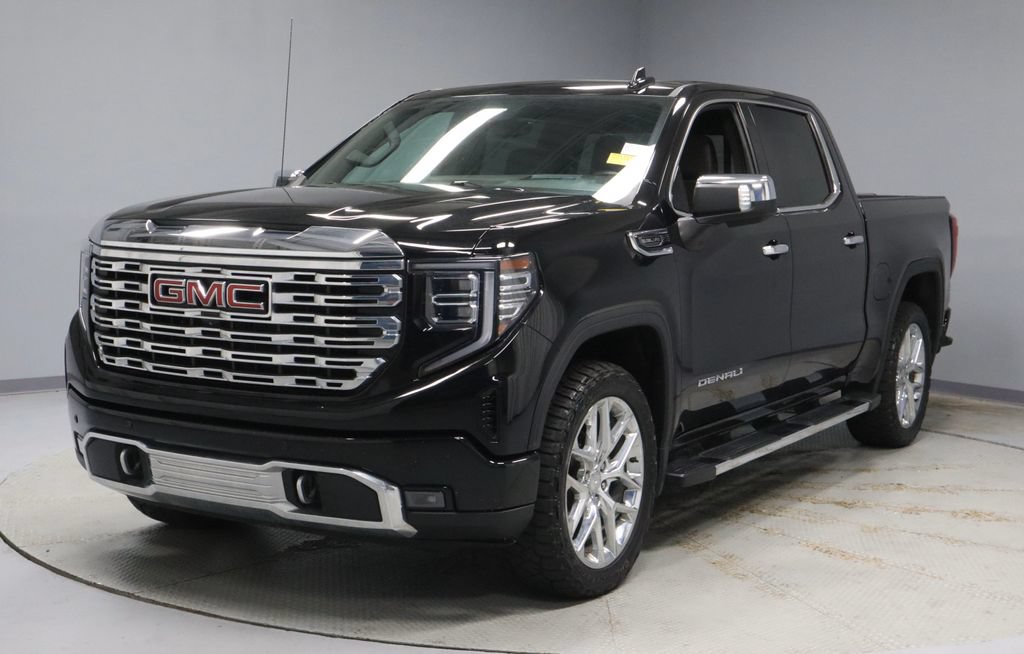 Used 2022 GMC Sierra 1500 Denali w/ Technology Package AWD/4WD image 7