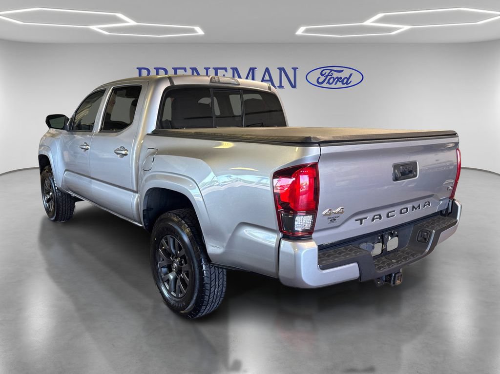 Used 2020 Toyota Tacoma SR AWD/4WD image 8