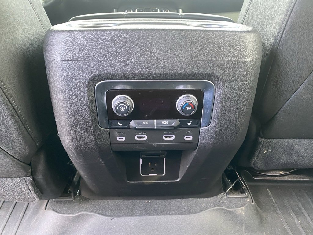 Used 2021 Chevrolet Tahoe Z71 w/ Luxury Package image 30