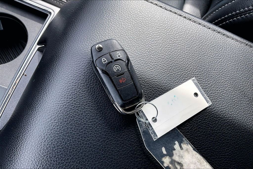 Certified 2020 Ford F250 Lariat w/ Lariat Value Package image 36