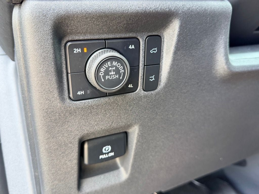 Certified 2025 Ford Expedition Tremor AWD/4WD image 27
