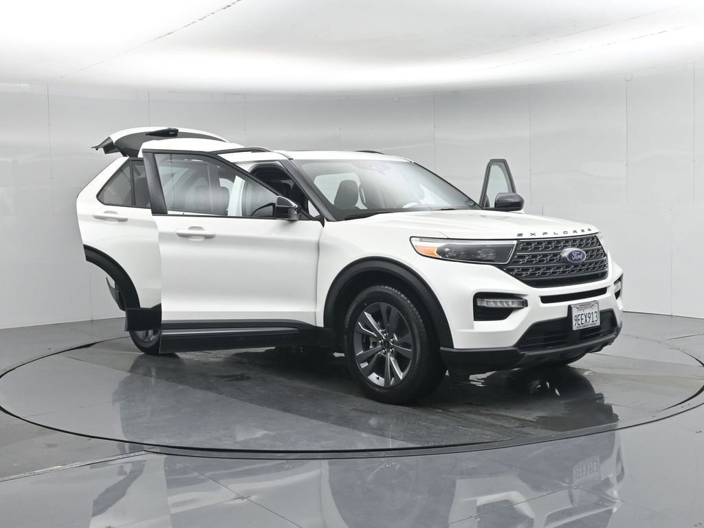 Certified 2023 Ford Explorer XLT w/ Equipment Group 202A image 61