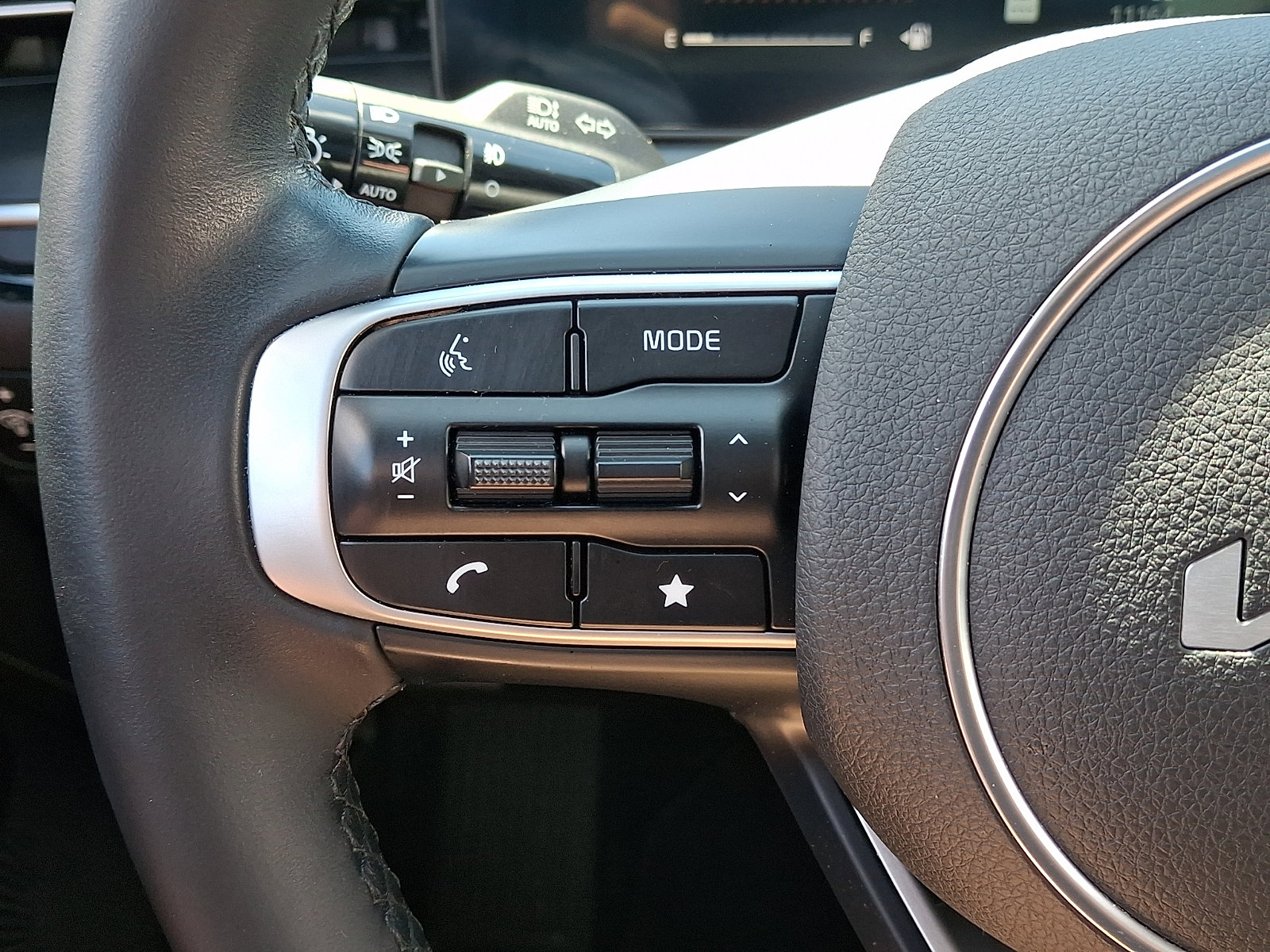 Used 2025 Kia K5 GT-Line w/ GT-Line Premium Package AWD/4WD image 29