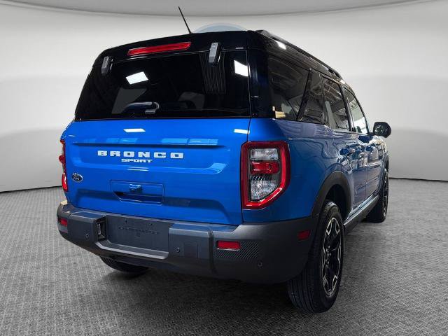 Certified 2025 Ford Bronco Sport Outer Banks w/ Outer Banks Tech Package+ AWD/4WD image 3