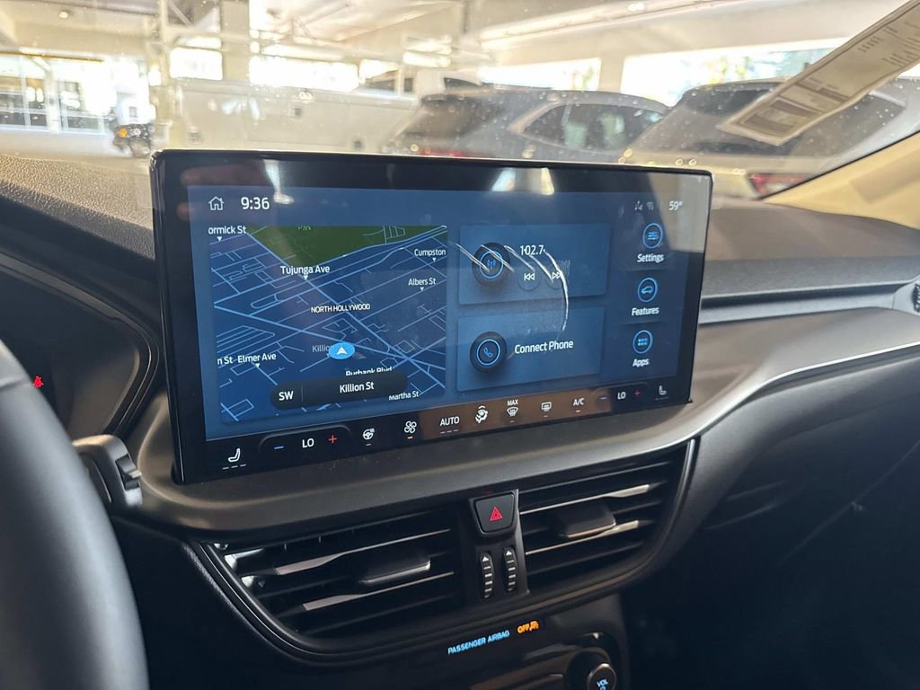 Certified 2025 Ford Escape Base image 25