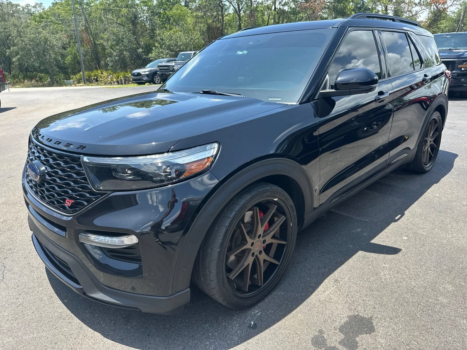Certified 2022 Ford Explorer ST w/ Equipment Group 401A AWD/4WD image 2