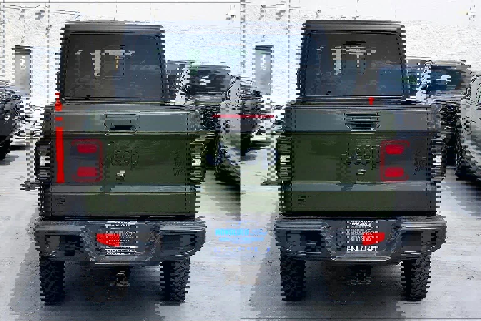 Used 2021 Jeep Gladiator Sport image 2