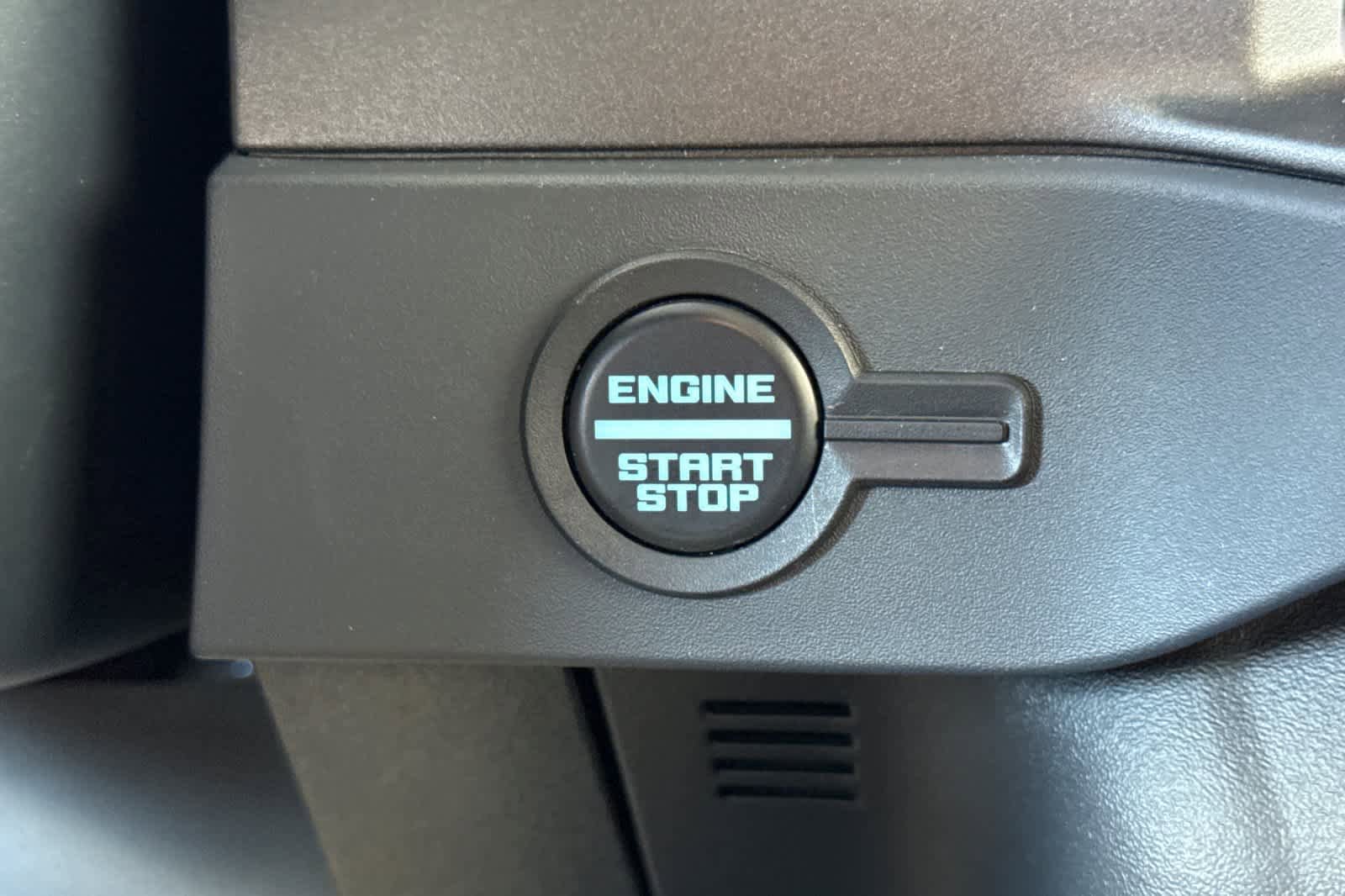 Certified 2025 Ford Bronco Badlands AWD/4WD image 24