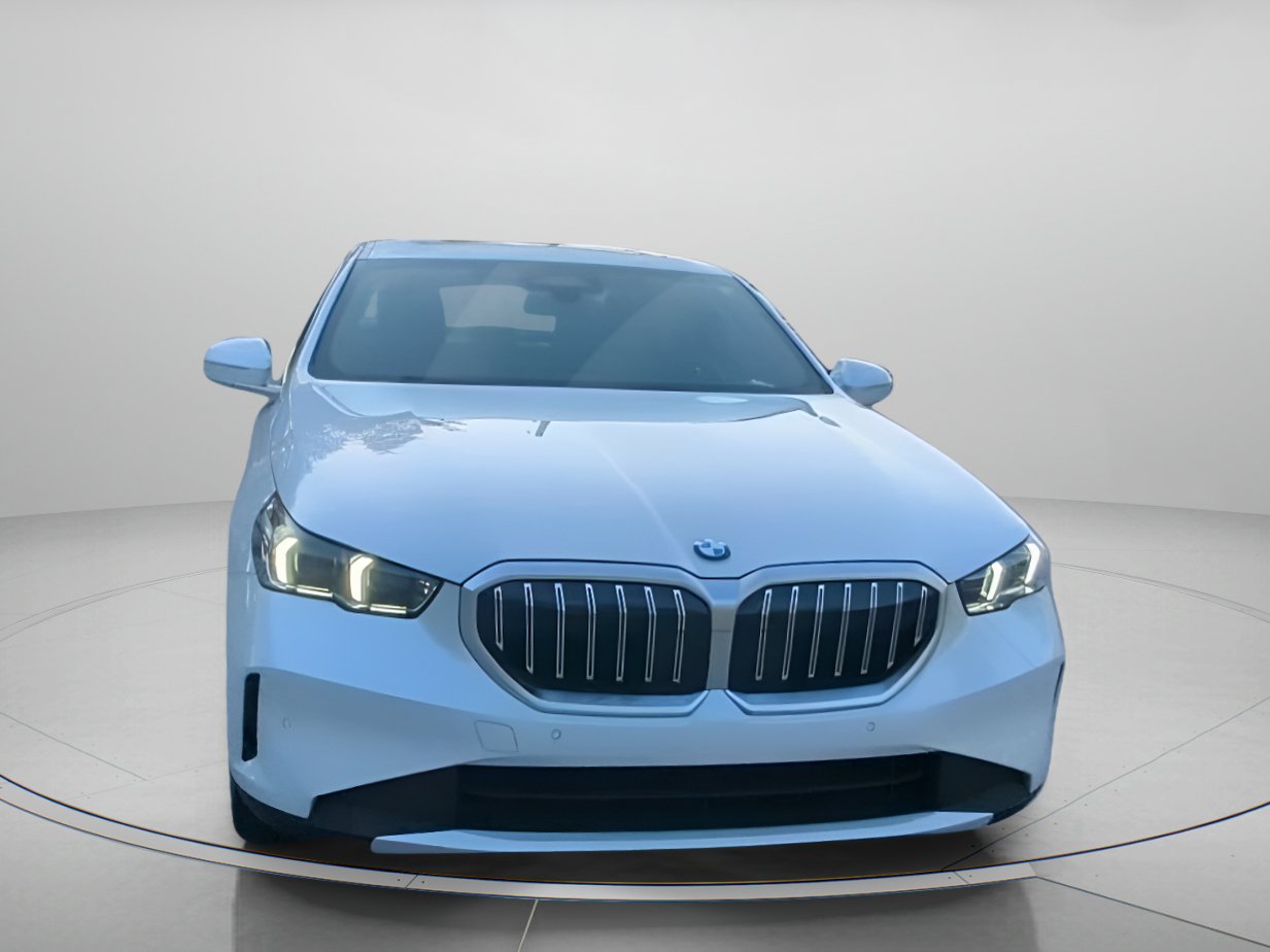 Used 2026 BMW 530i RWD image 7