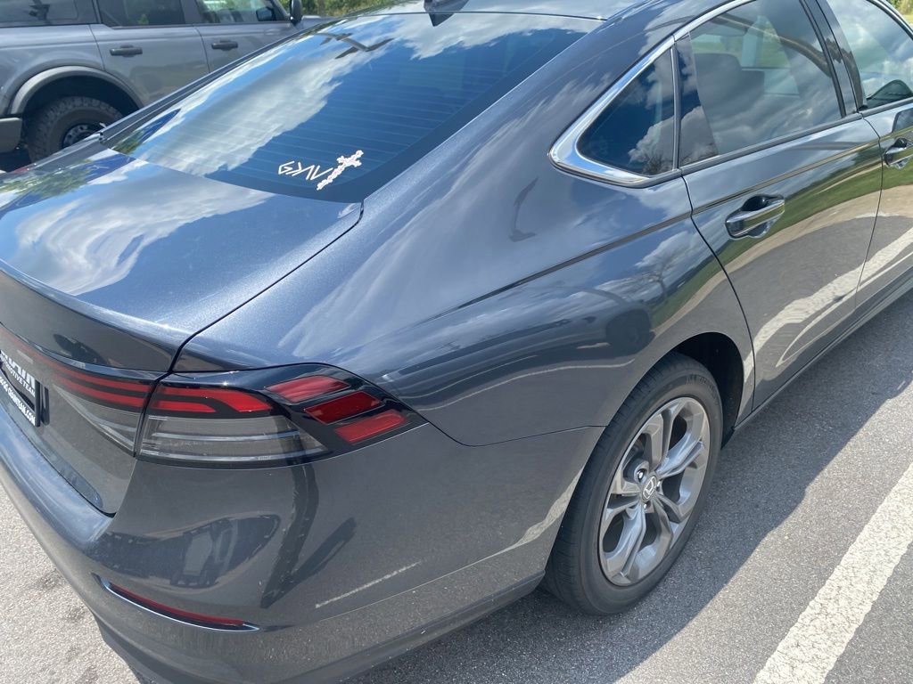 Used 2023 Honda Accord EX image 6