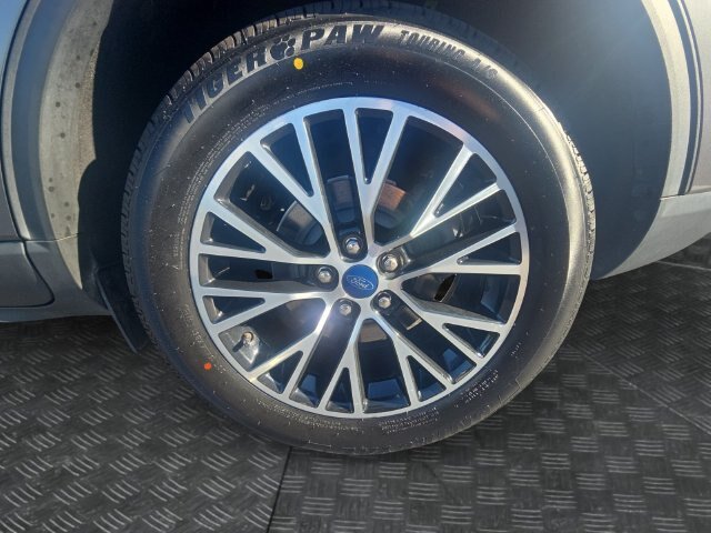 Certified 2022 Ford Escape SE w/ Convenience Package FWD image 16