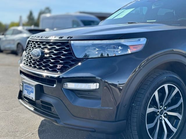 Certified 2020 Ford Explorer ST w/ Premium Technology Package AWD/4WD image 17